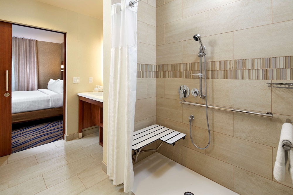 King Studio Suite - Hearing Access/Non-Smoking