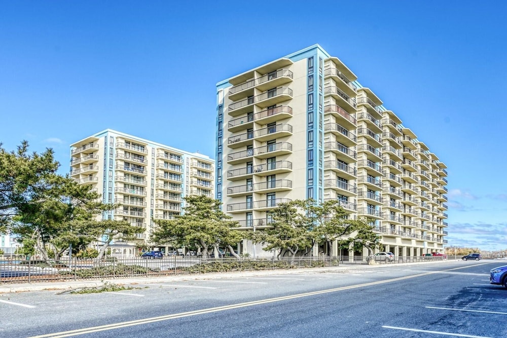 Condo, 2 Bedrooms