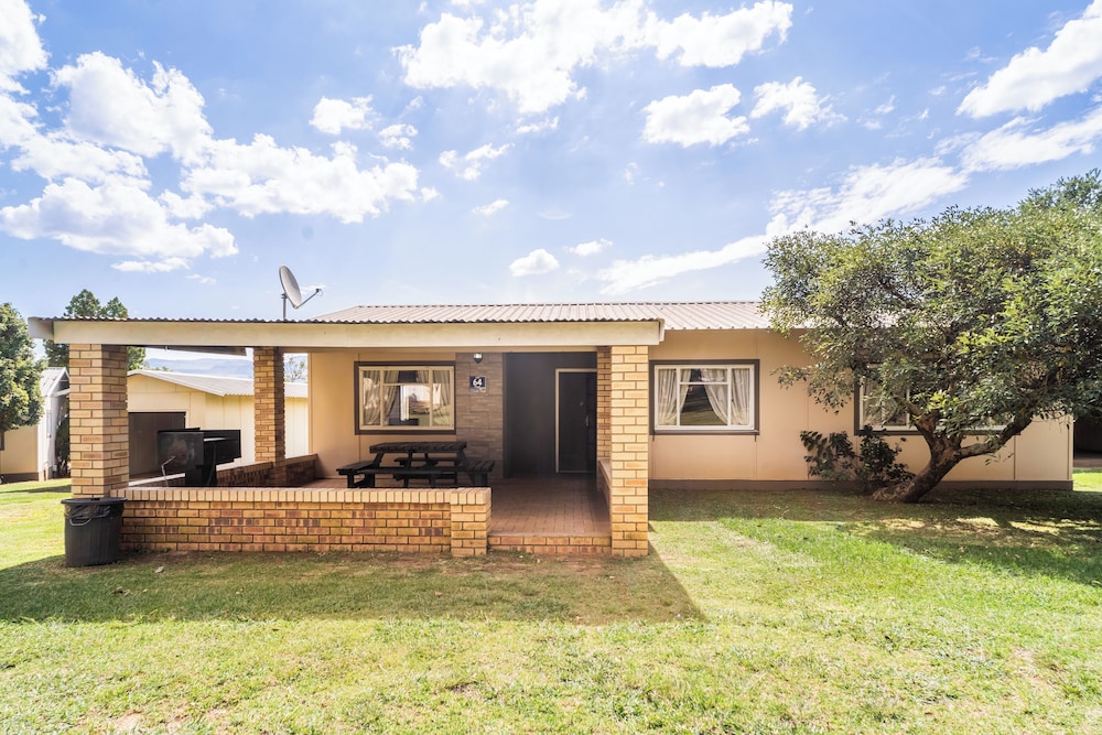 Upgraded 6 Sleeper House