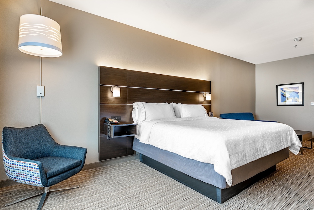 Suite, 1 Bedroom, Accessible (Communications, Accessible Tub) - Photo 3