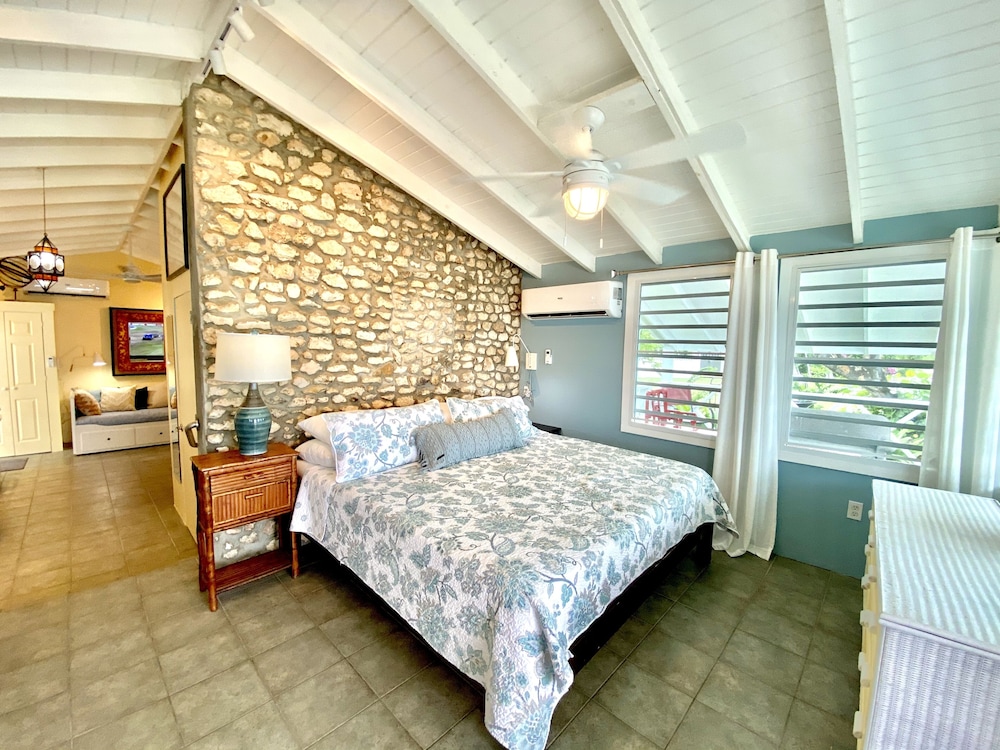 Premium Cottage, Ocean View, Beachfront
