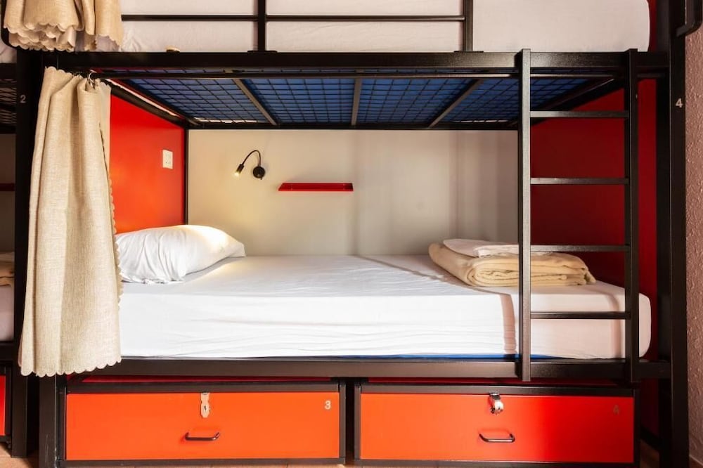 Comfort Shared Dormitory, Women only photo 3