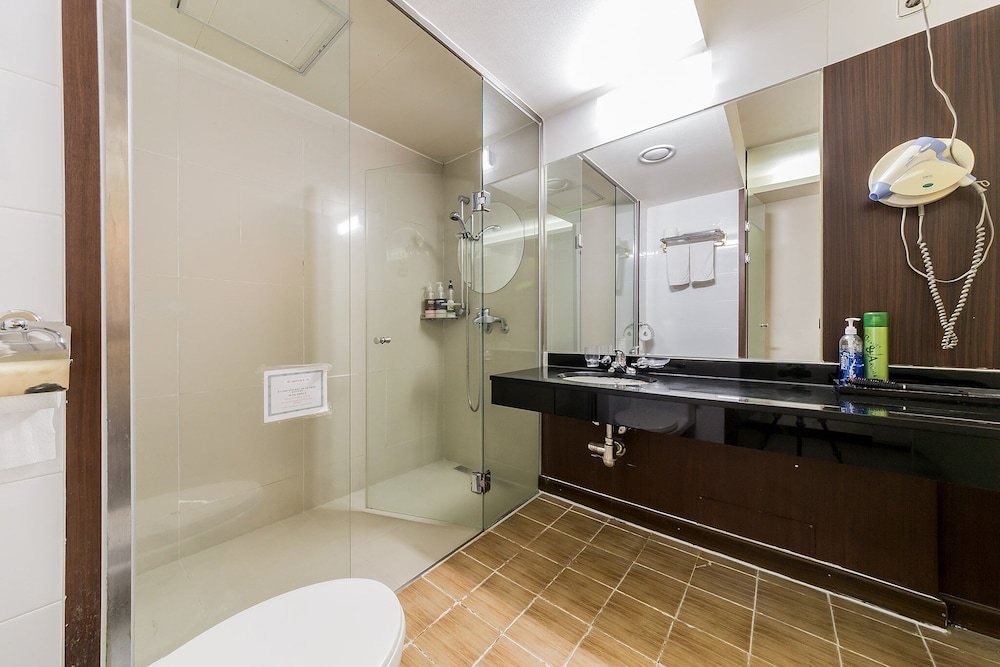 Standard Double Room - Free Airport Suttle photo 2