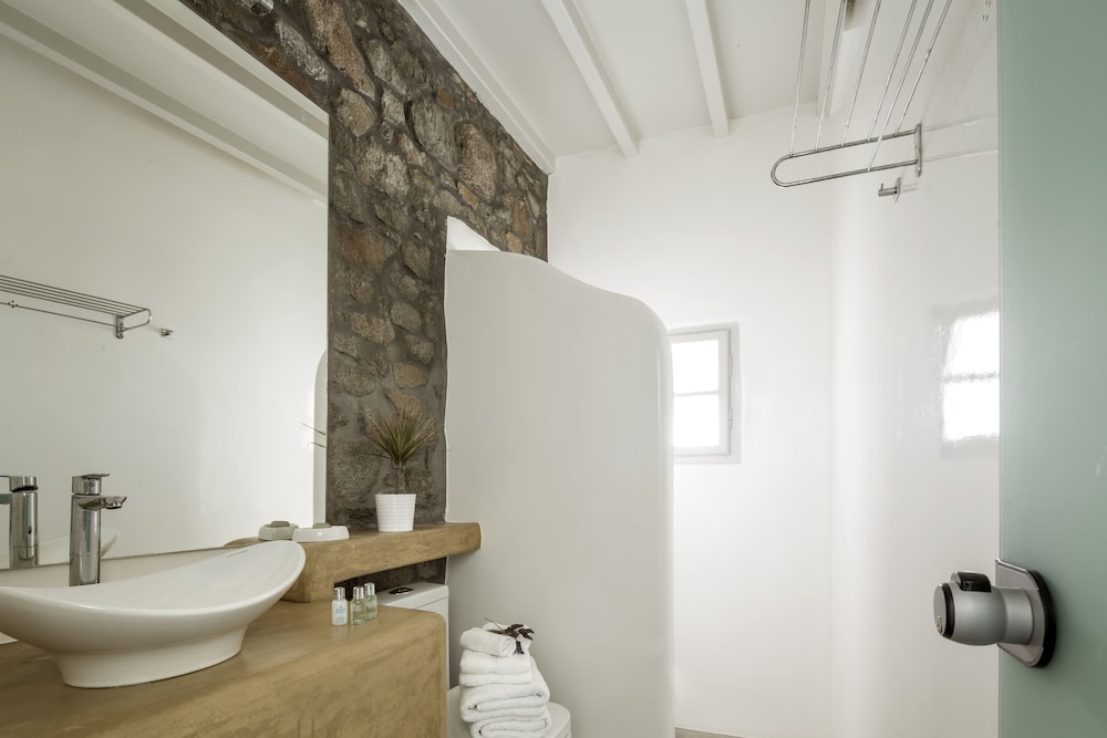Deluxe Suite, Private Pool, Sea View - Photo 10