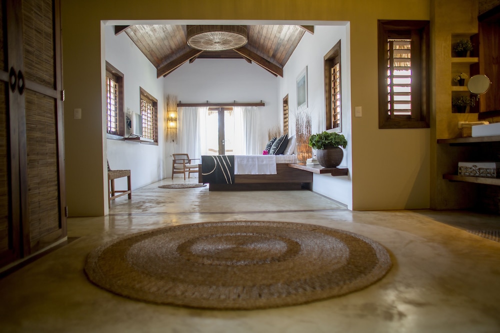 Deluxe Suite, Lanai, Courtyard View photo 3