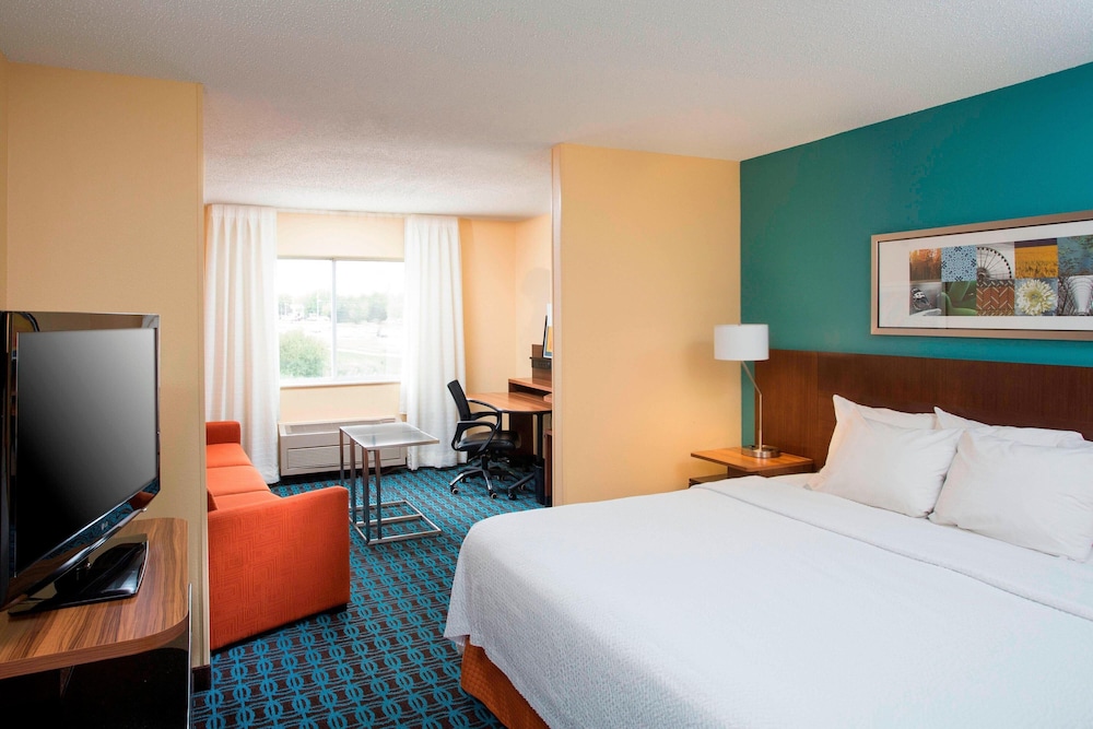 Executive Suite, 1 King Bed - Photo 1