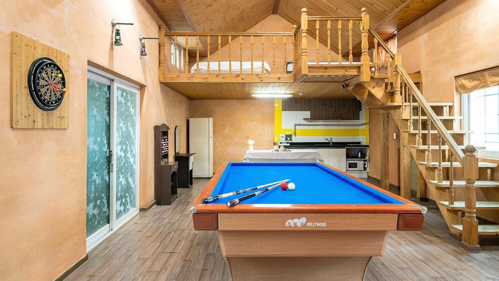 Basic Room, 1 Bedroom (Aqua(No dog allowed in))