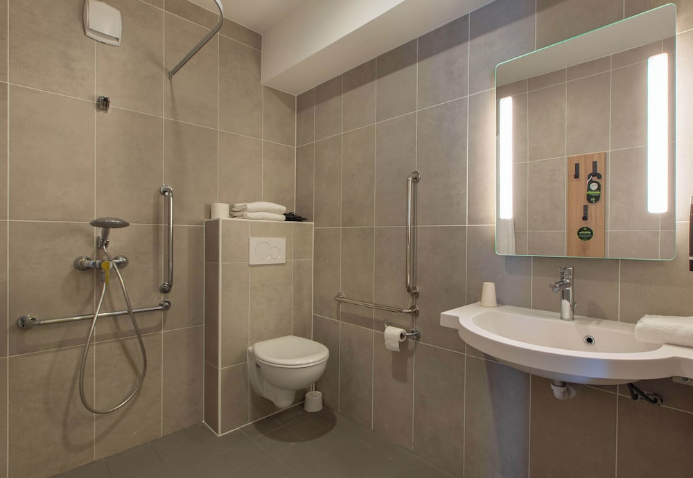 Double Room, Mobility Accessible, Non Smoking - Photo 4