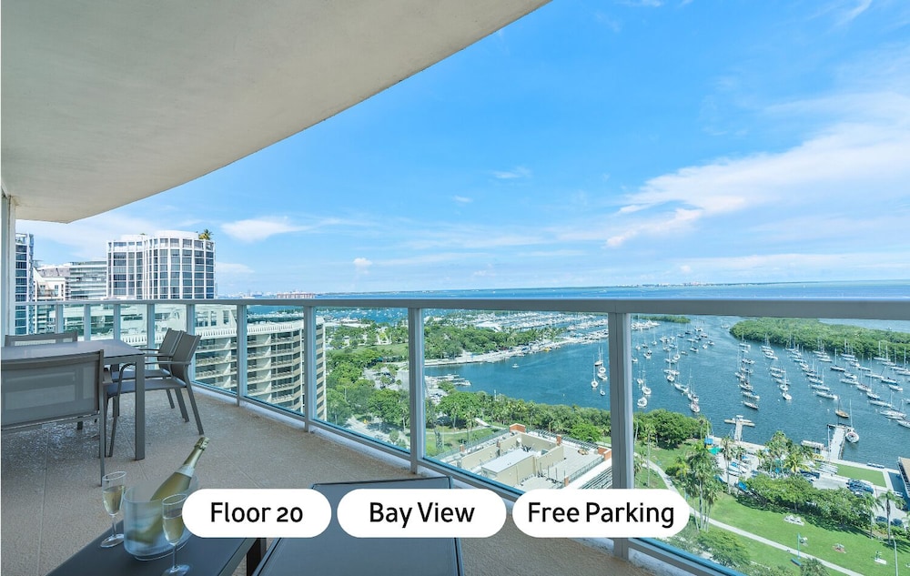 Presidential Apartment, 2 Bedrooms, Balcony, Ocean View2001 photo 1