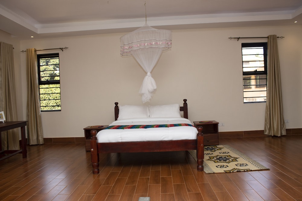 Basic Shared Dormitory, Multiple Beds, Lake View photo 1