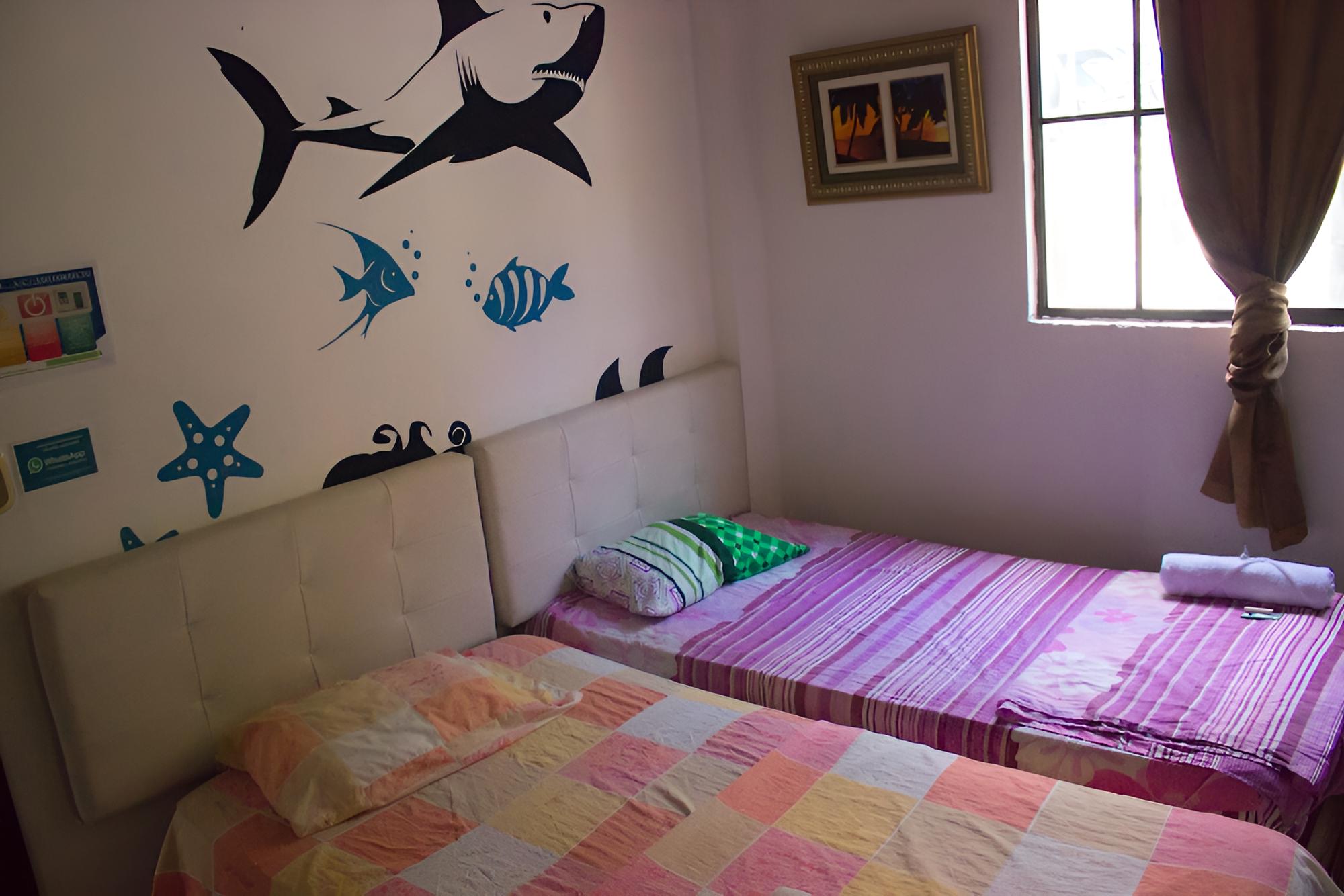Junior Suite, 1 Queen Bed, Non Smoking, Shared Bathroom photo 2