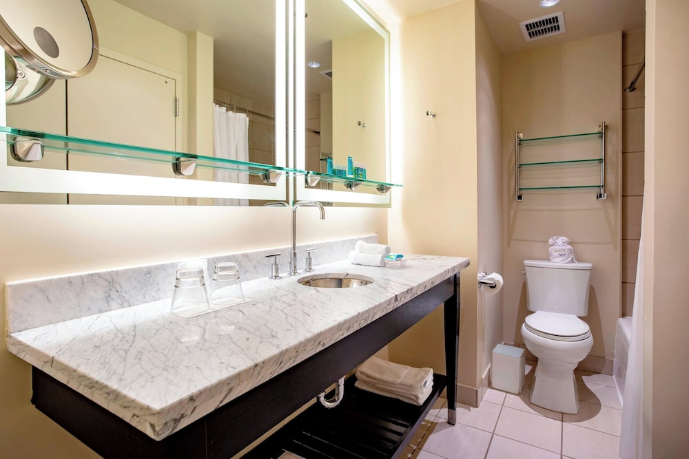 Premium Room, 2 Double Beds (Mobility/Hearing Access, Roll-In Shwr)