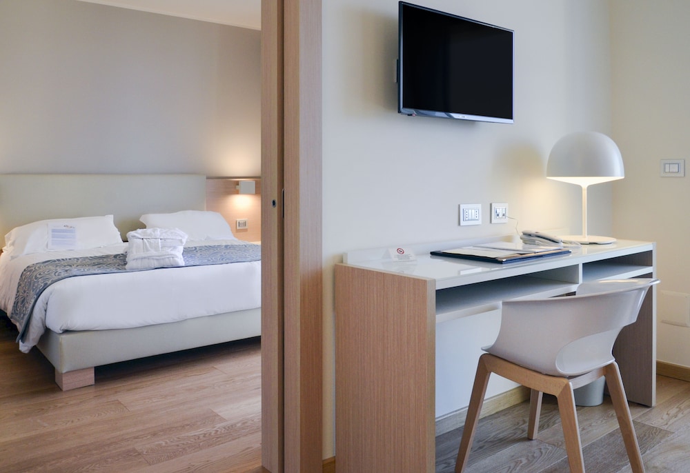 Suite - Photo 6