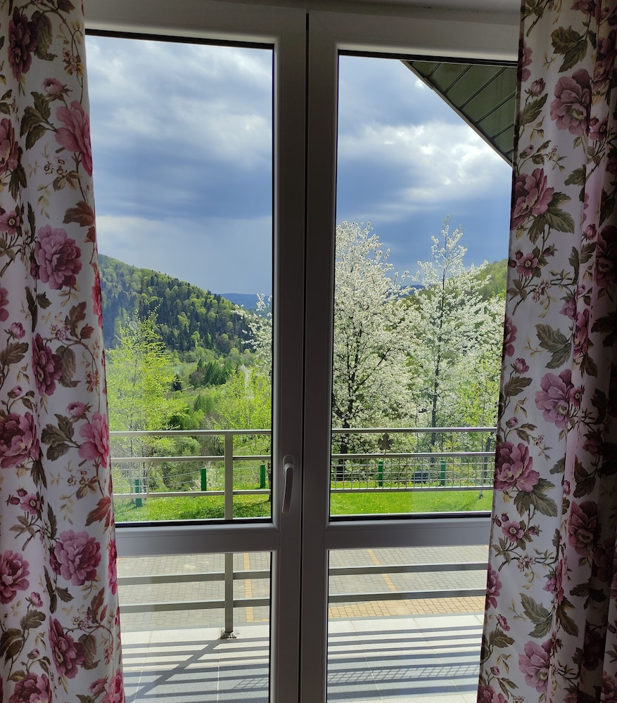Room, 1 Queen Bed, Balcony photo 3