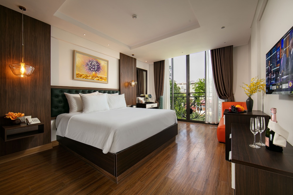 Junior Suite, City View photo 3