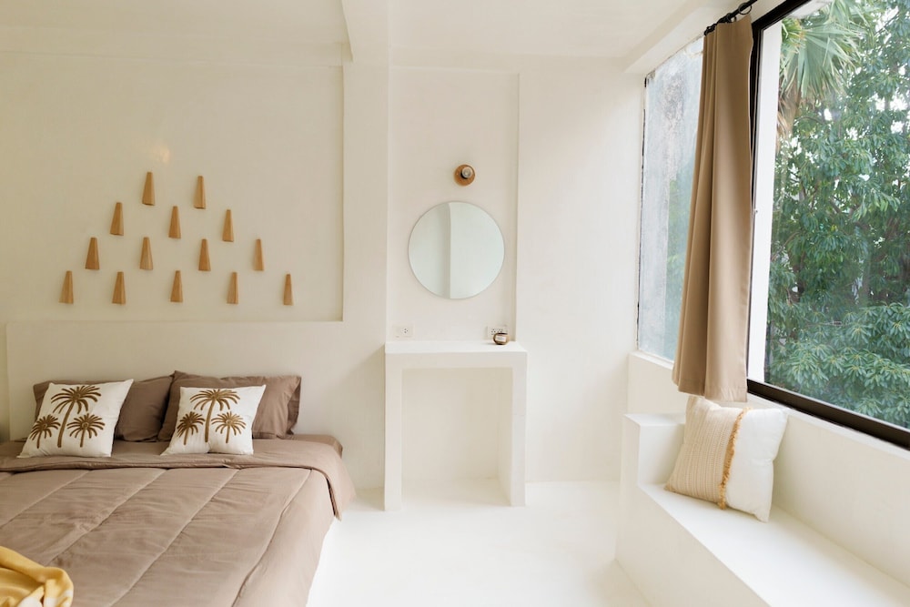 Deluxe Room, Bathtub