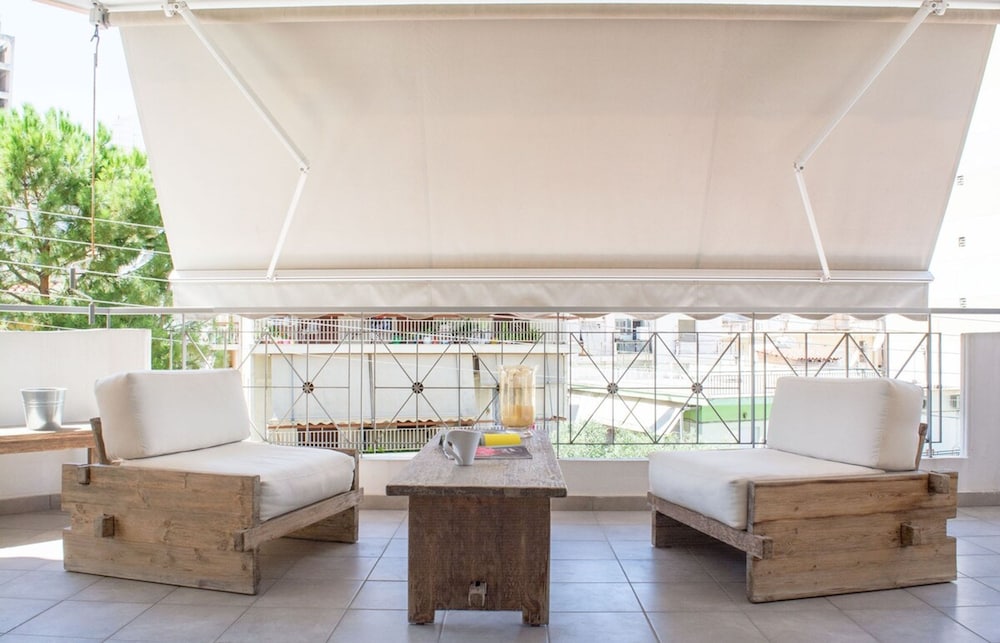 Designer s Apartment in Galatsi Area, Billede 10