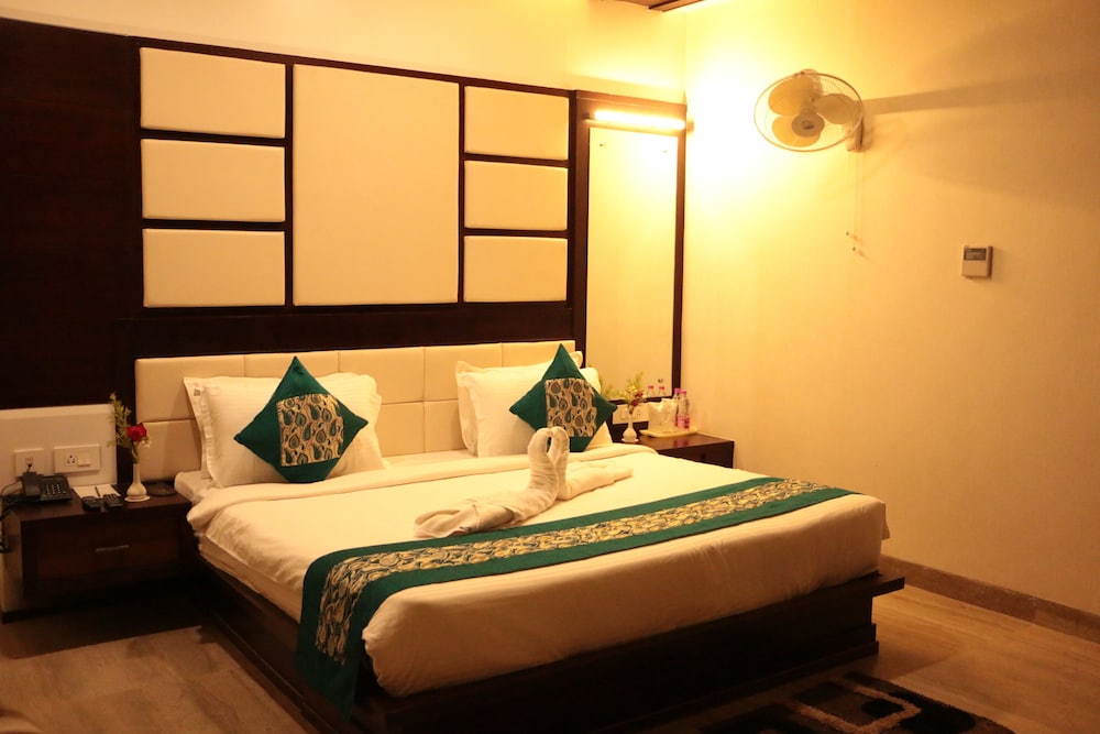 Executive Suite, 1 King Bed, Accessible