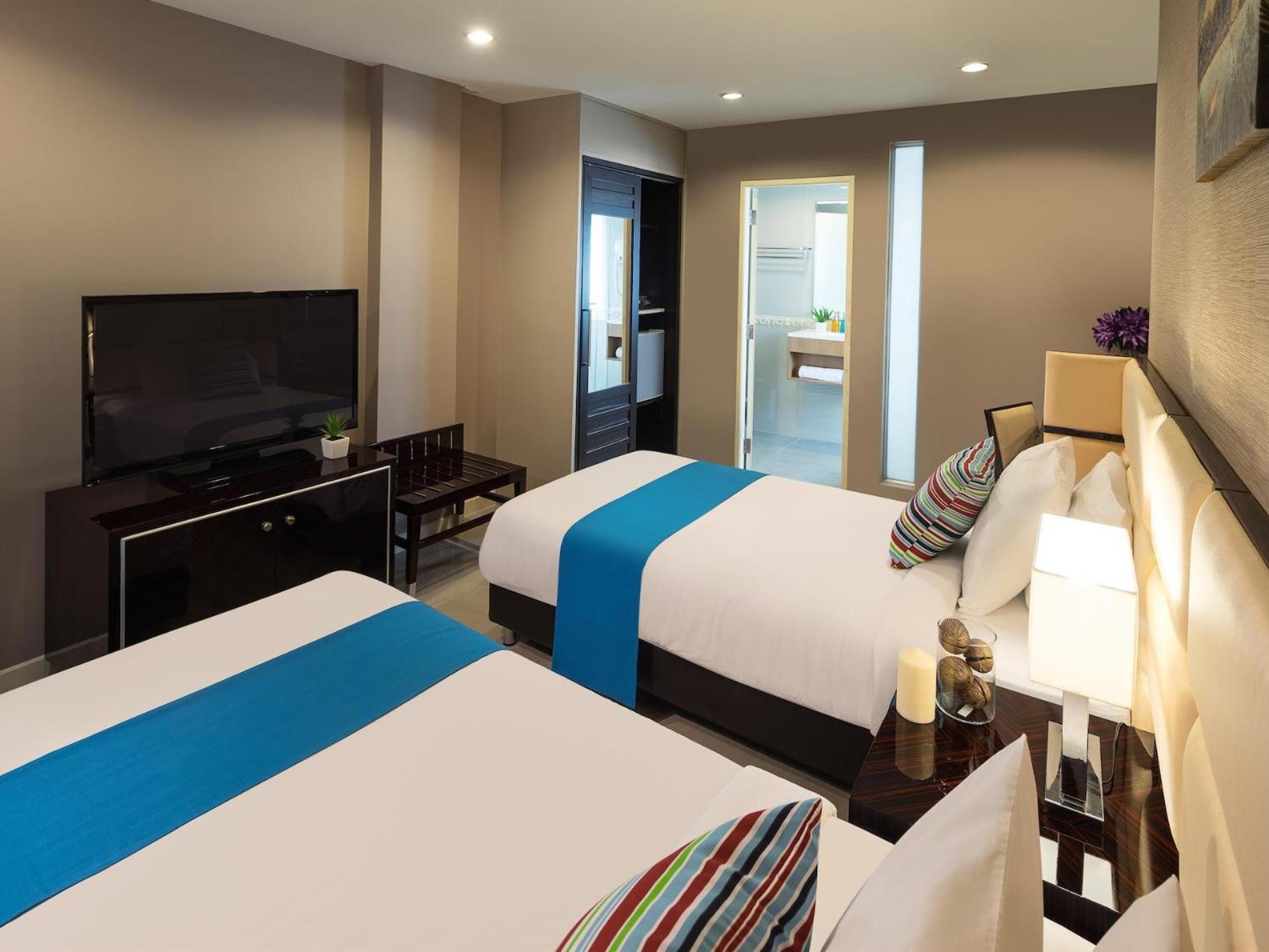 Premier Twin Room photo 3