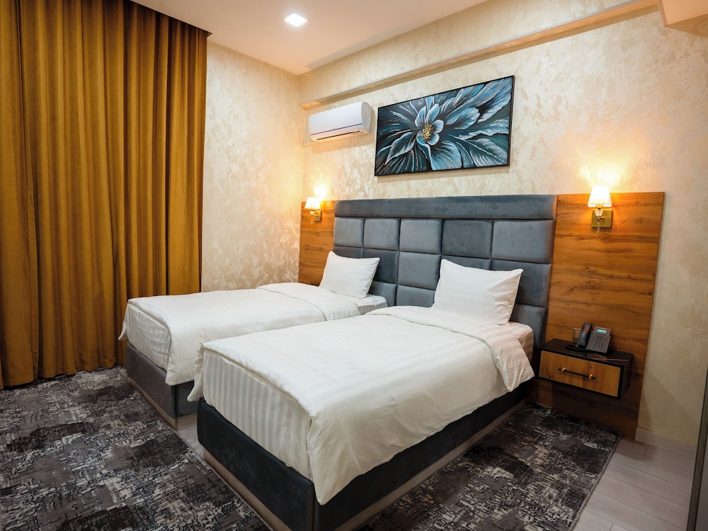 Comfort Double or Twin Room, City View