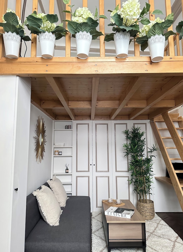 Superior Apartment, Non Smoking, Courtyard View