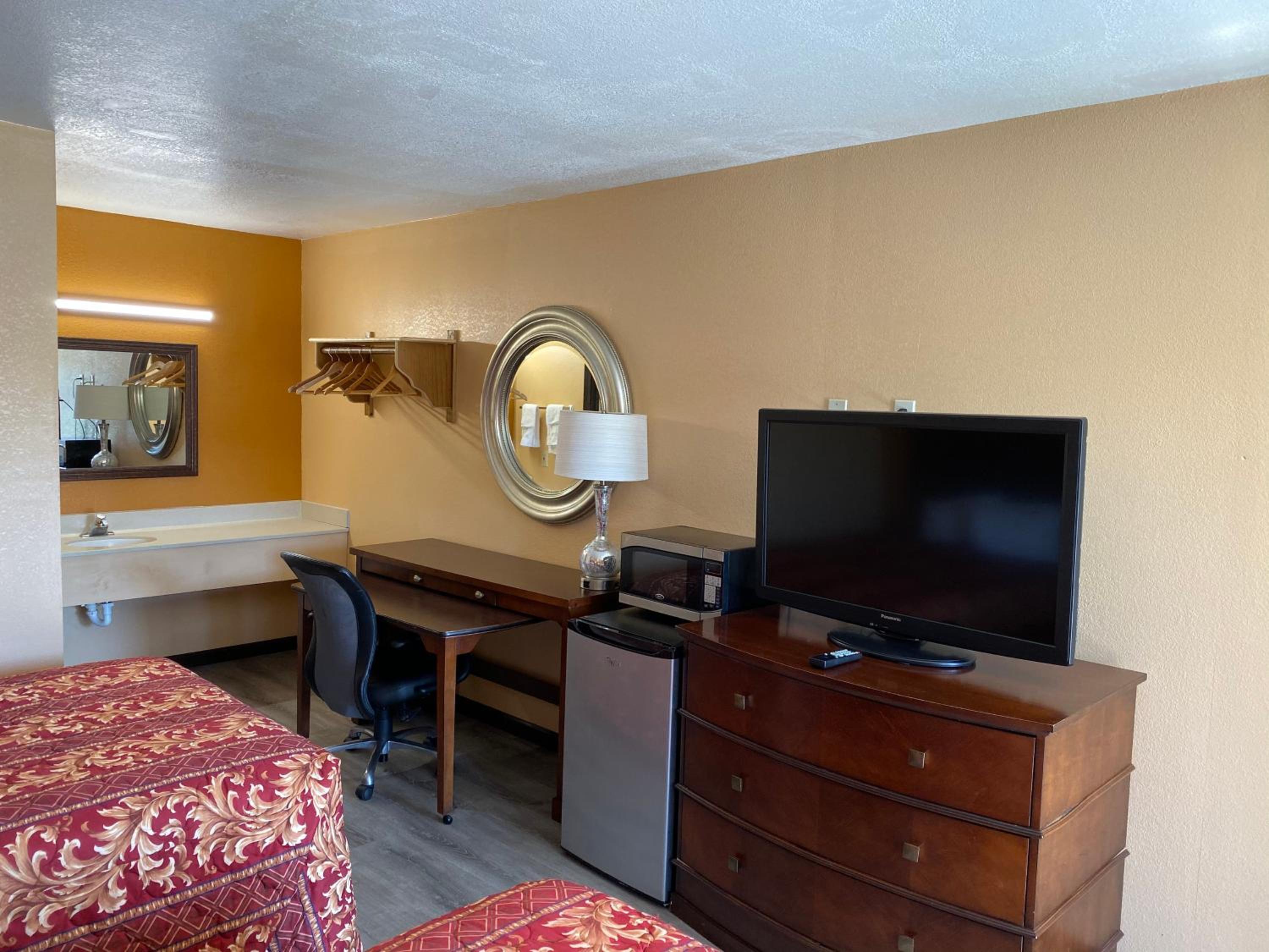 Double Room with Two Double Beds - Non-Smoking