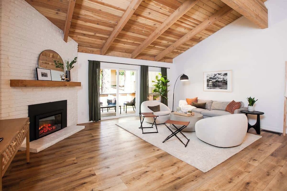 Condo, Multiple Beds, Patio, Mountain View (Golden Antlers Den) photo 1