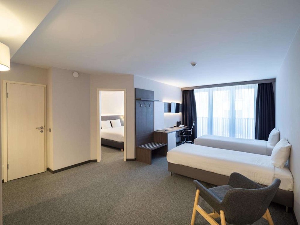 Standard Room, Multiple Beds, Non Smoking - Photo 1