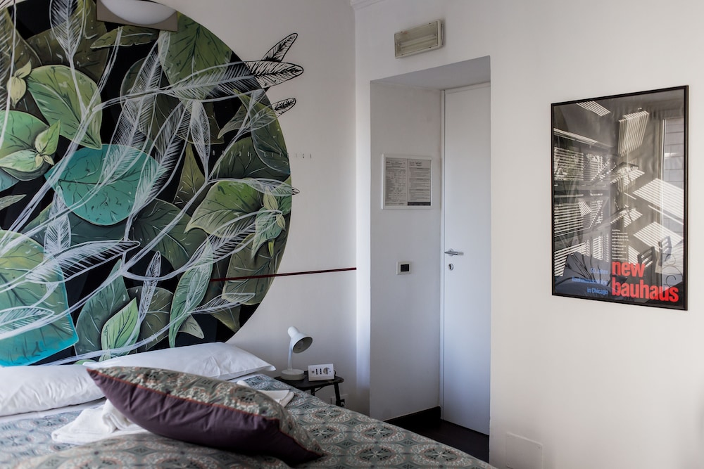 Club Double Room, 1 Double Bed, Private Bathroom, City View photo 2