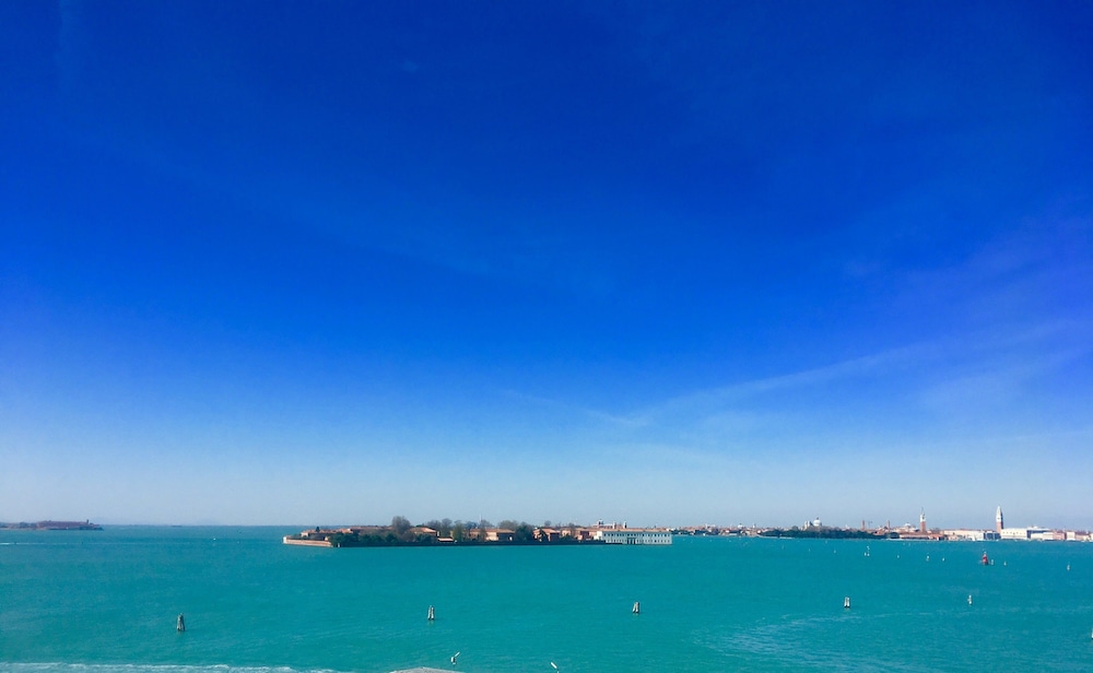 Classic Double Room, Lagoon View - Photo 5