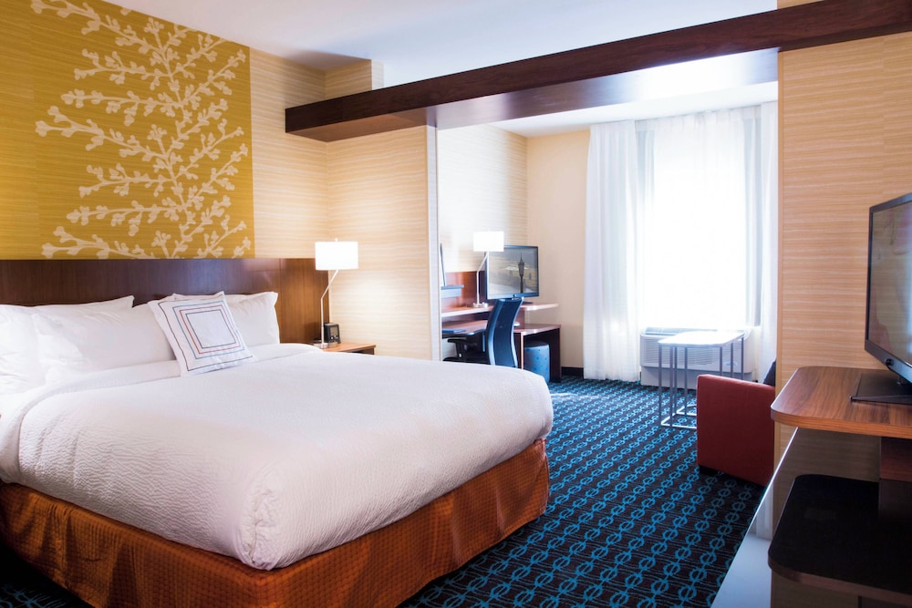Executive Suite, 1 King Bed with Sofa bed photo 1