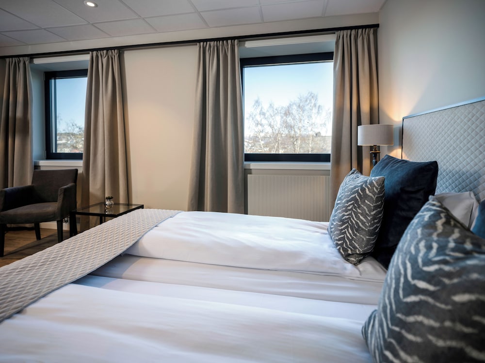 Room, Non Smoking (2 Single Beds) - Photo 4