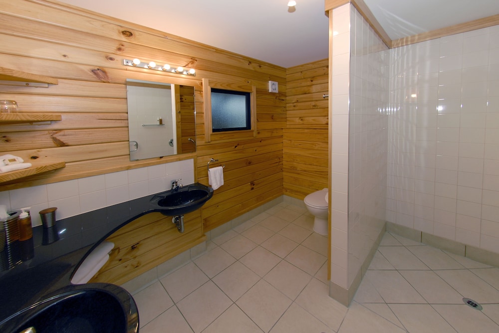 Coach House Suite photo 3
