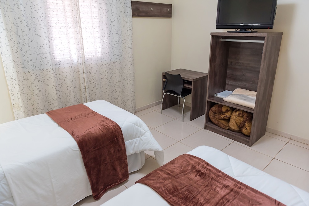 Twin Room, Multiple Bedrooms photo 2