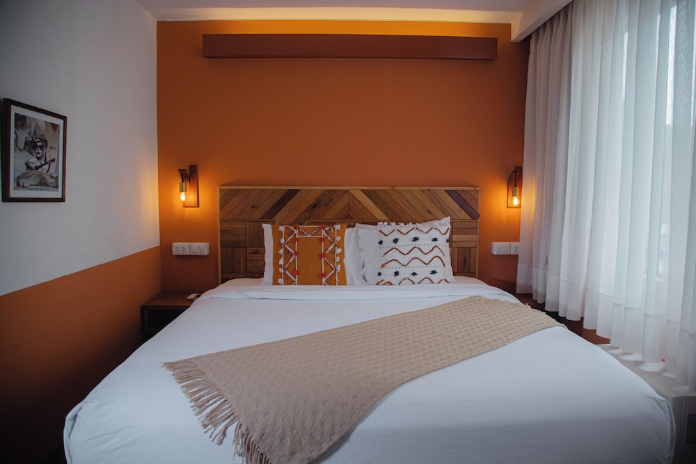 Standard Room - Photo 7