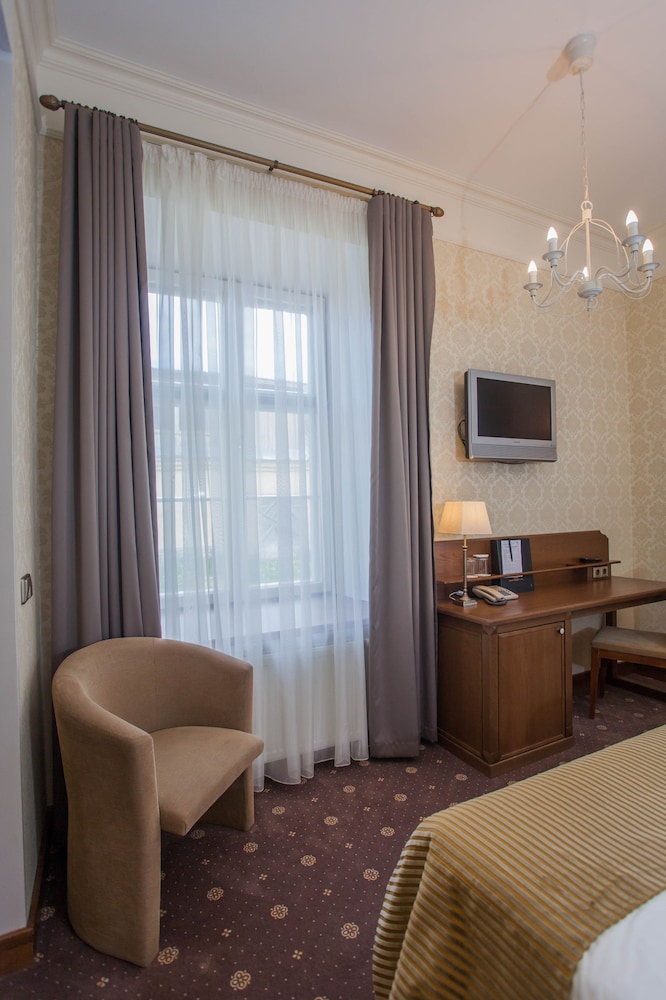 Superior Double Room Single Use (incl. SPA access) photo 3