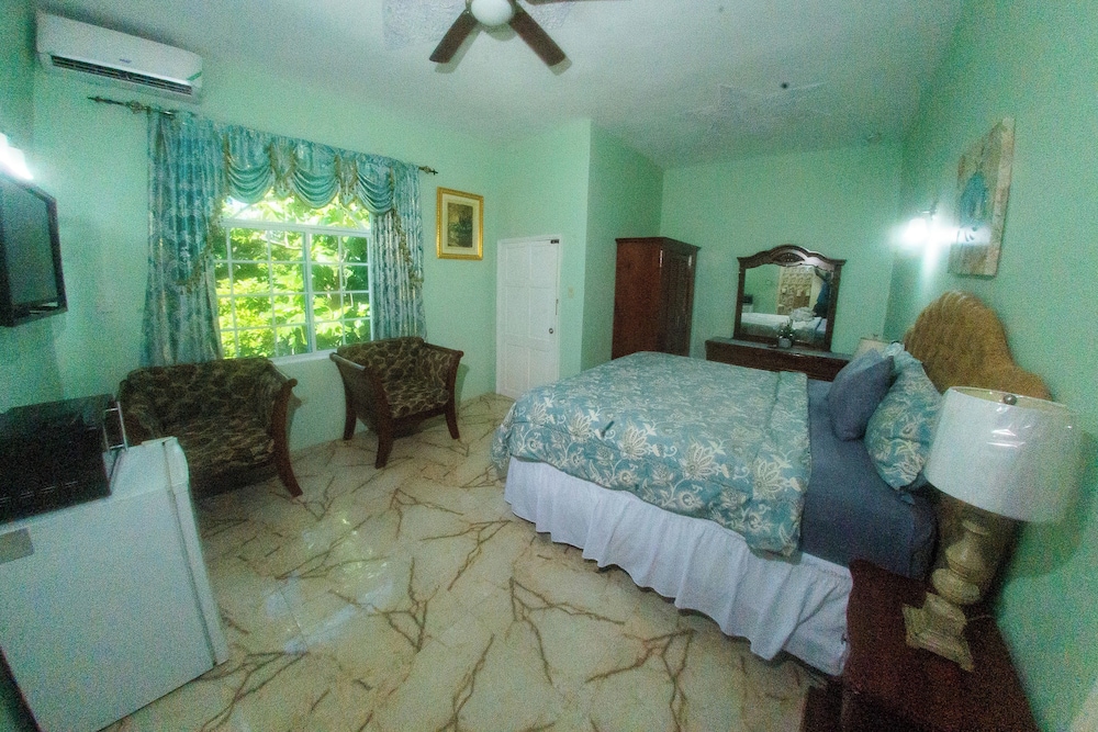 Family Double or Twin Room, Courtyard View photo 2