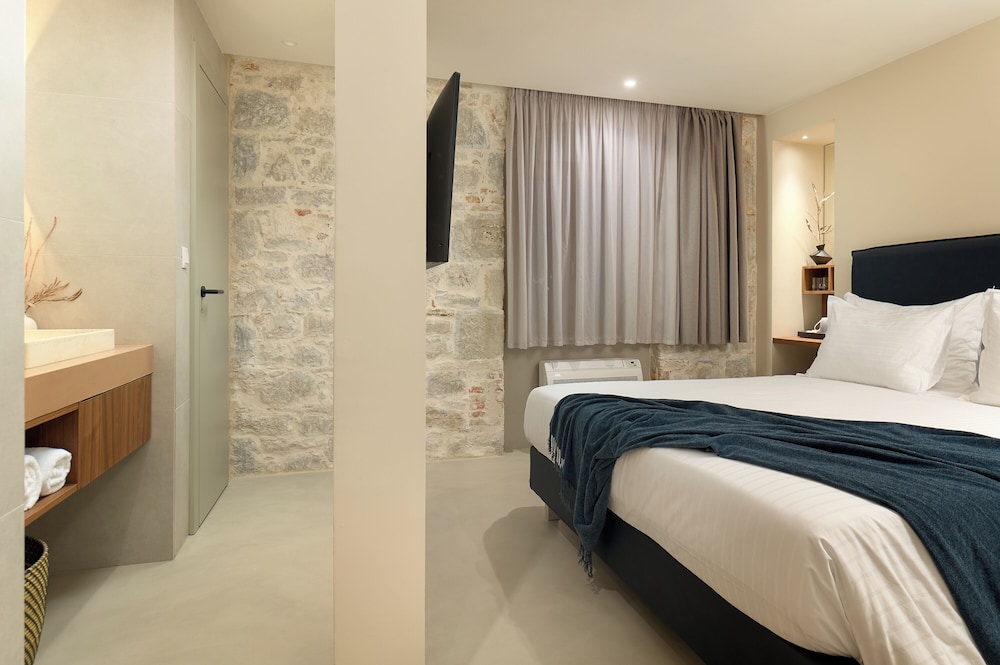 Standard Double Room - Photo 4