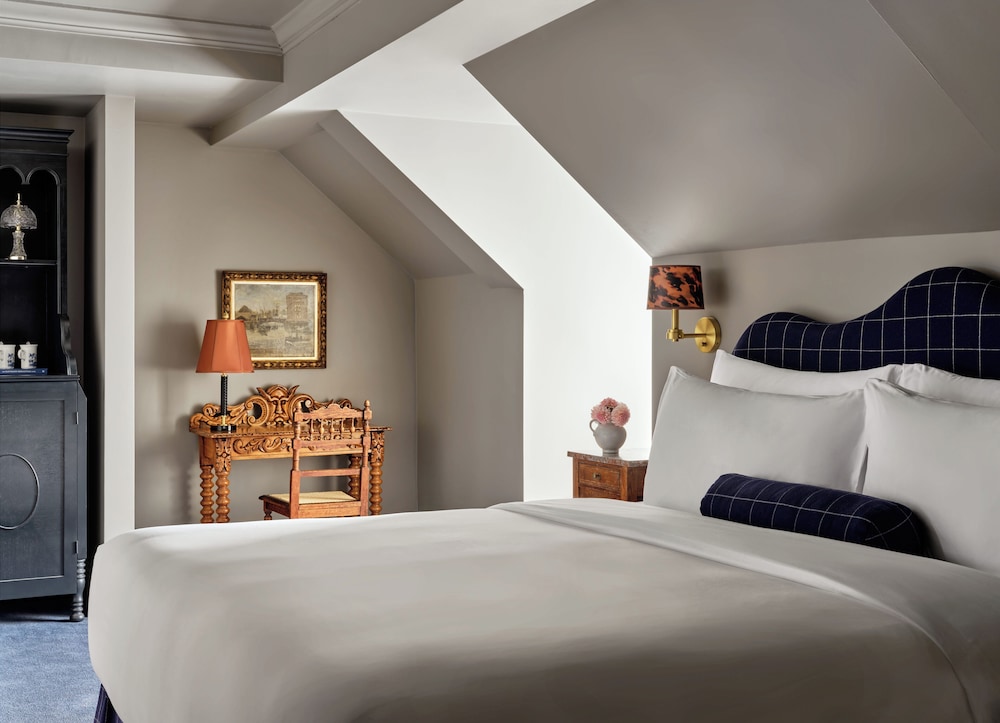 Room (Guild) - Photo 1