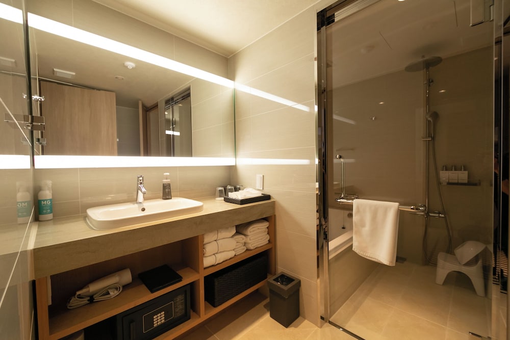 Japanese Triple Room, Non Smoking (Up to 3 pax for above 6 years old) - Photo 10