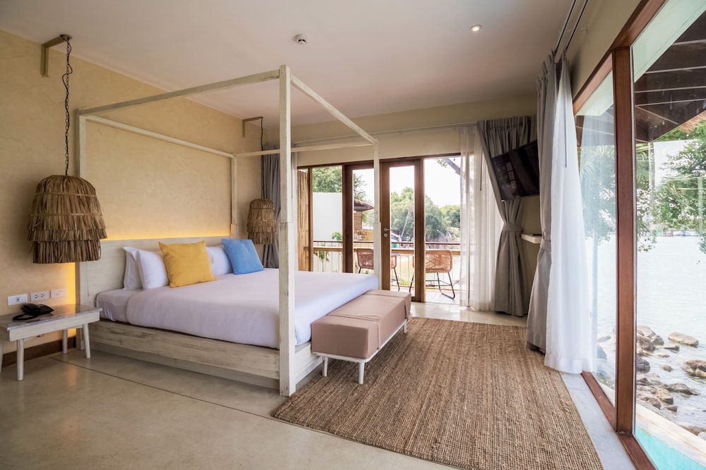 Deluxe Sea View - Photo 1