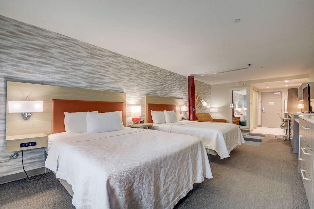 Studio, 2 Queen Beds, Accessible, Bathtub - Photo 1