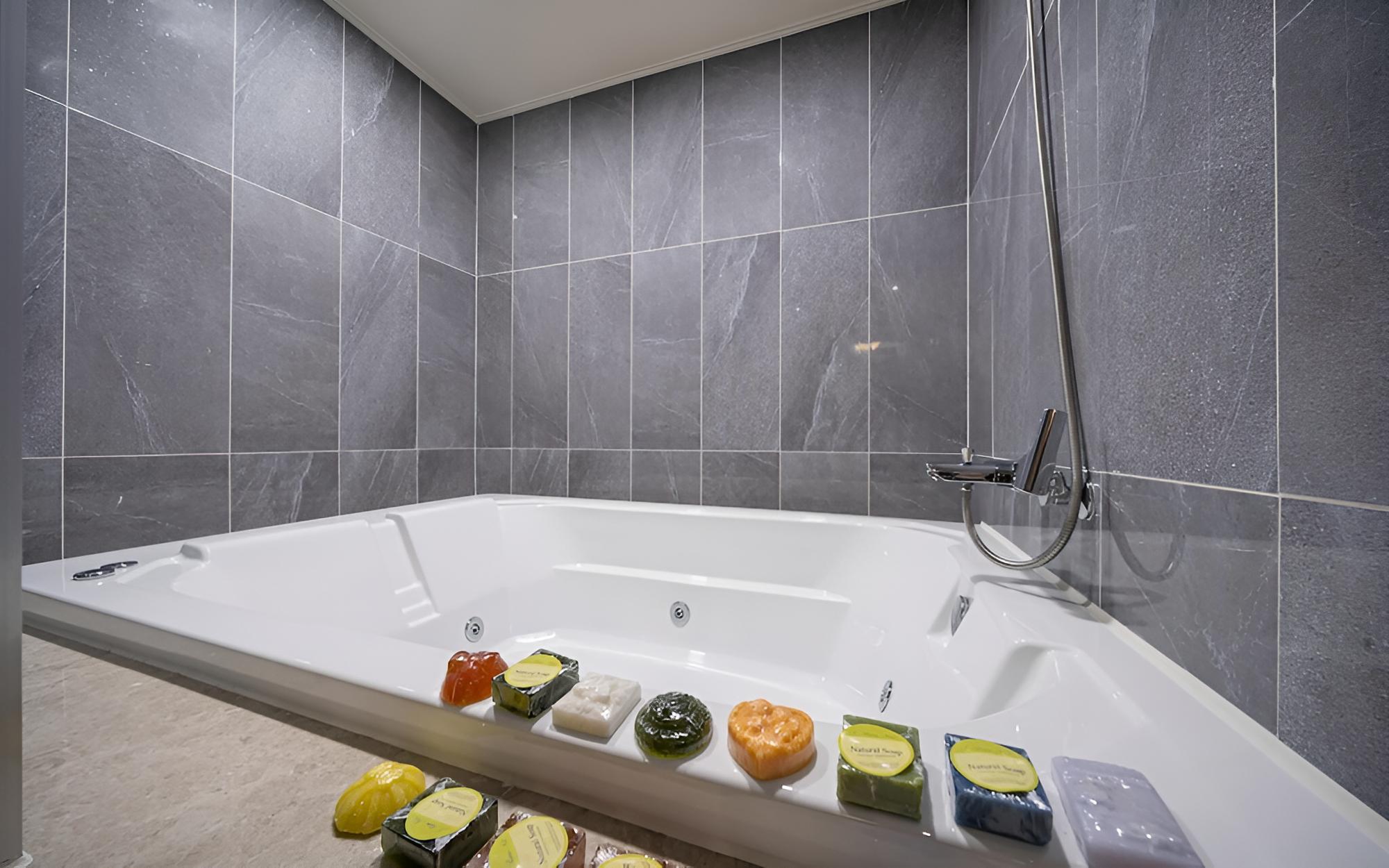 Room (Jetted Spa Special Room With OTT (Bat) photo 1