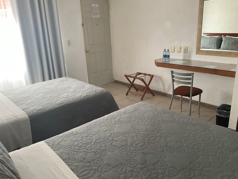 Economy Room photo 3