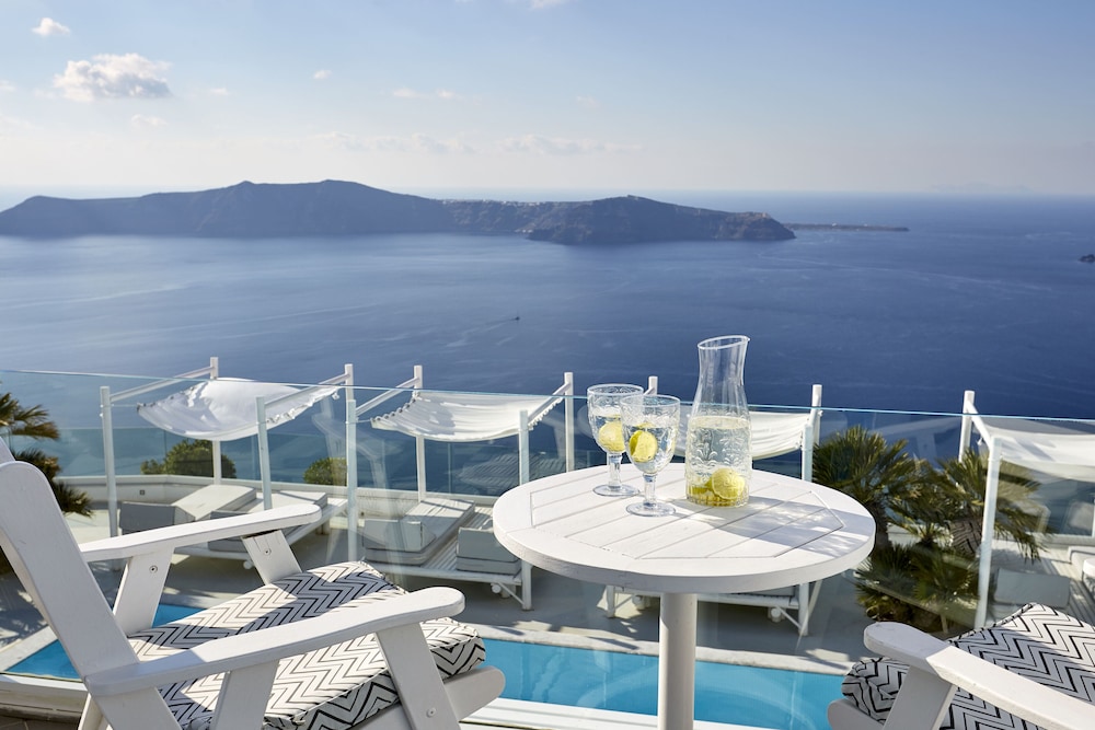 Superior Triple Caldera & Sea View - Photo 4