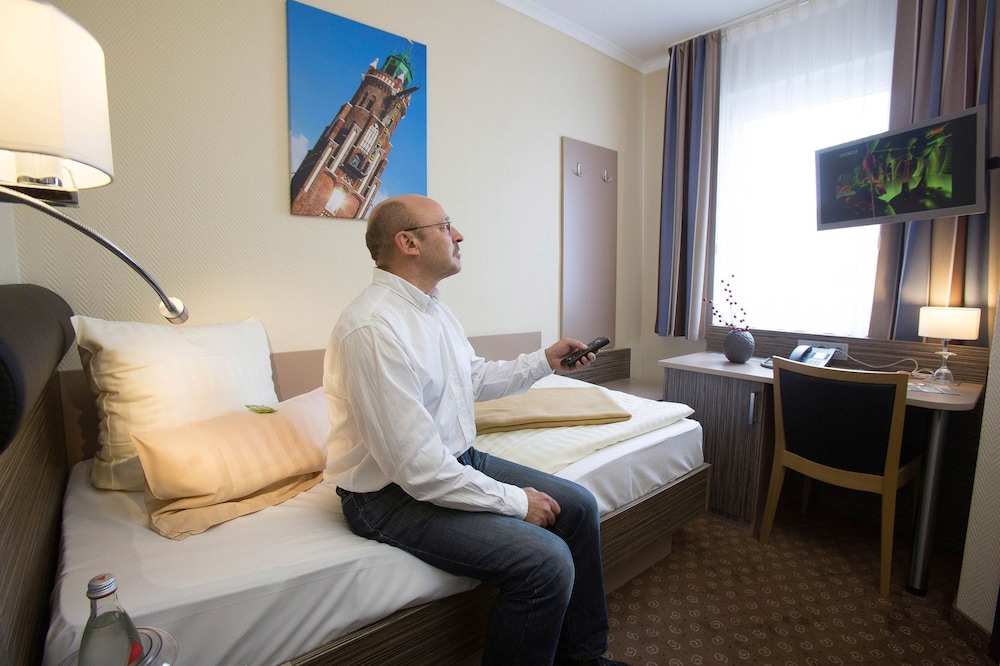Single Room photo 2