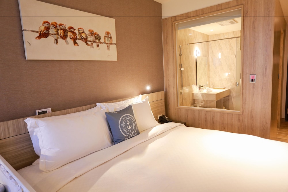 Standard Double Room, City View photo 1