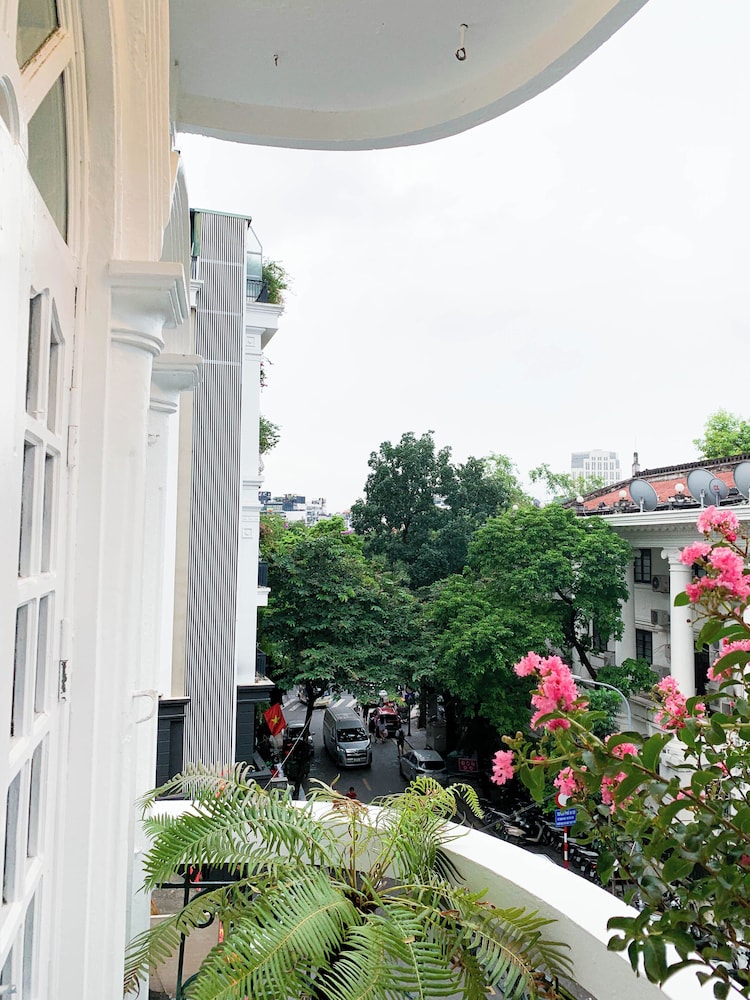 Deluxe Double Room, Balcony, City View photo 3