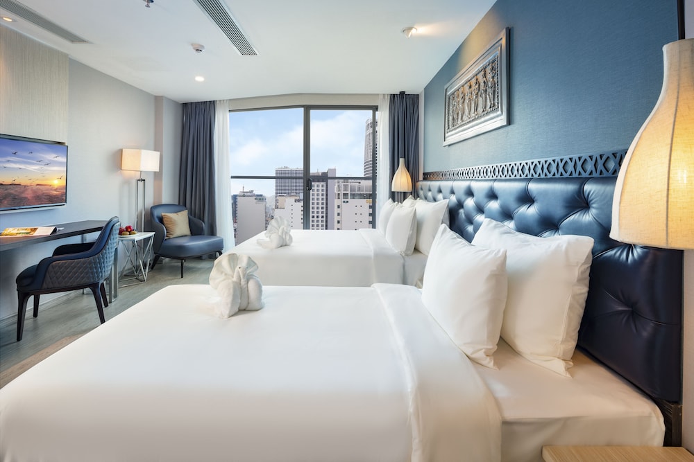Grand Triple Room, Balcony - Photo 5