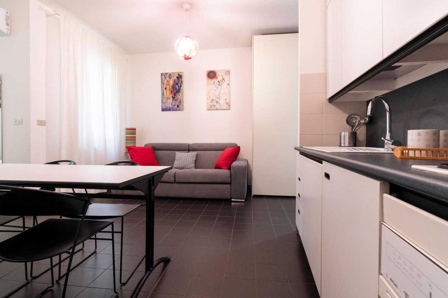 Studio Apartment
